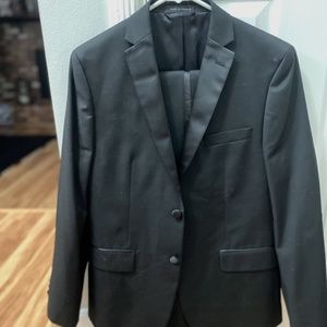 Ralph Lauren Boys Size 18 Tuxedo - never worn